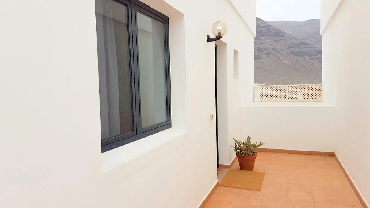 Holiday home The White House Villa Orzola