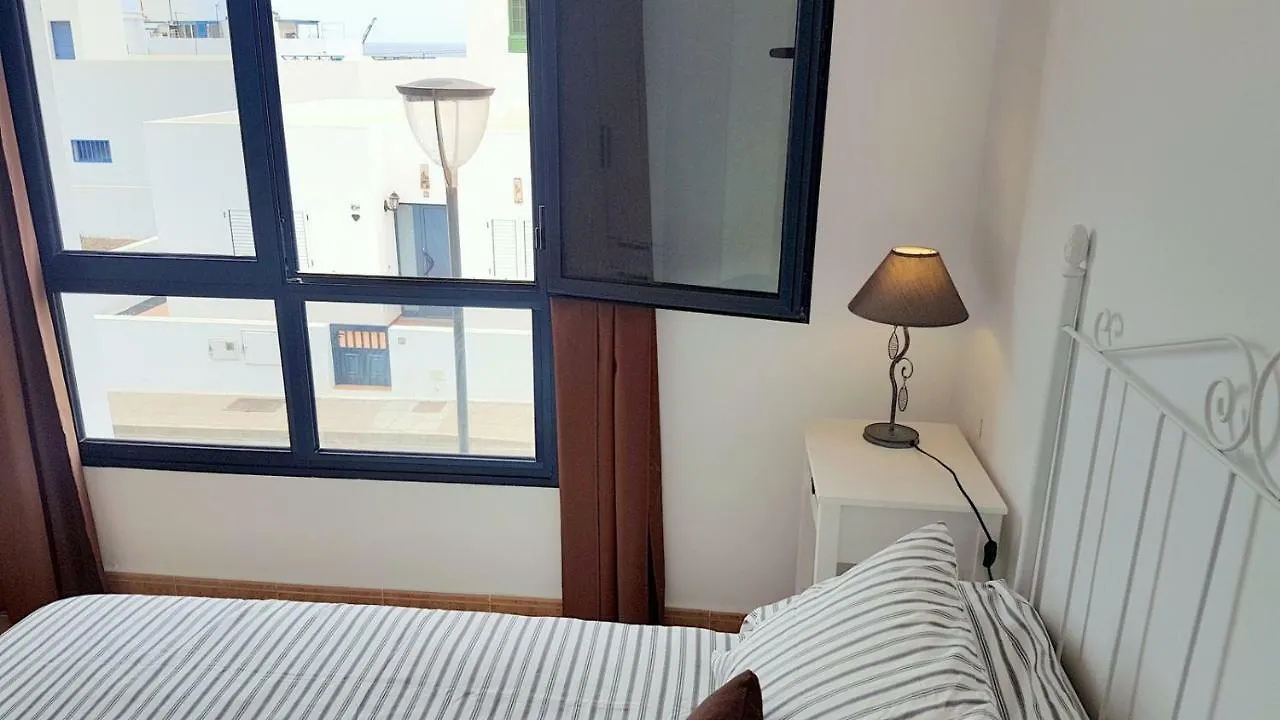 The White House Villa Orzola Holiday home